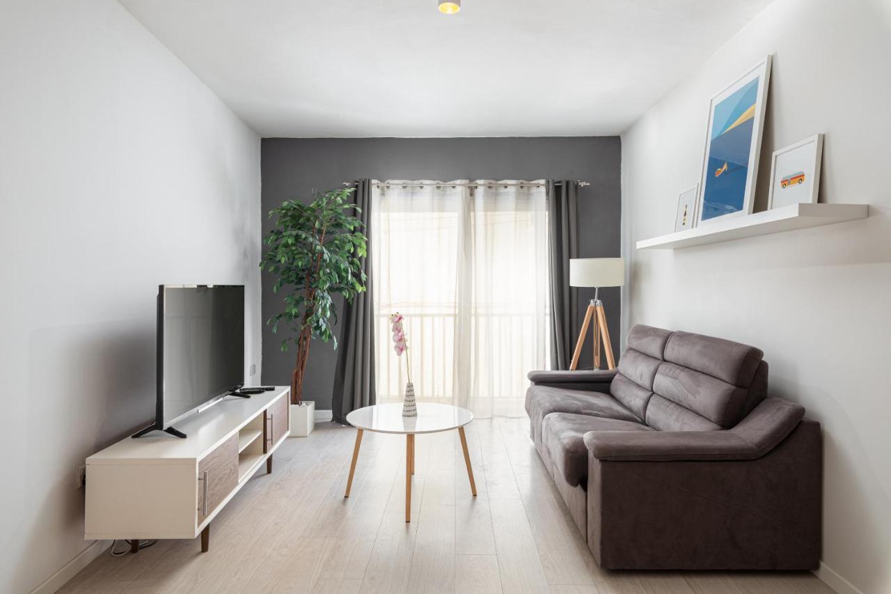 Modern 3 Bedroom & 3 Bathroom Apartment - Near Balluta Bay San Ġiljan Extérieur photo