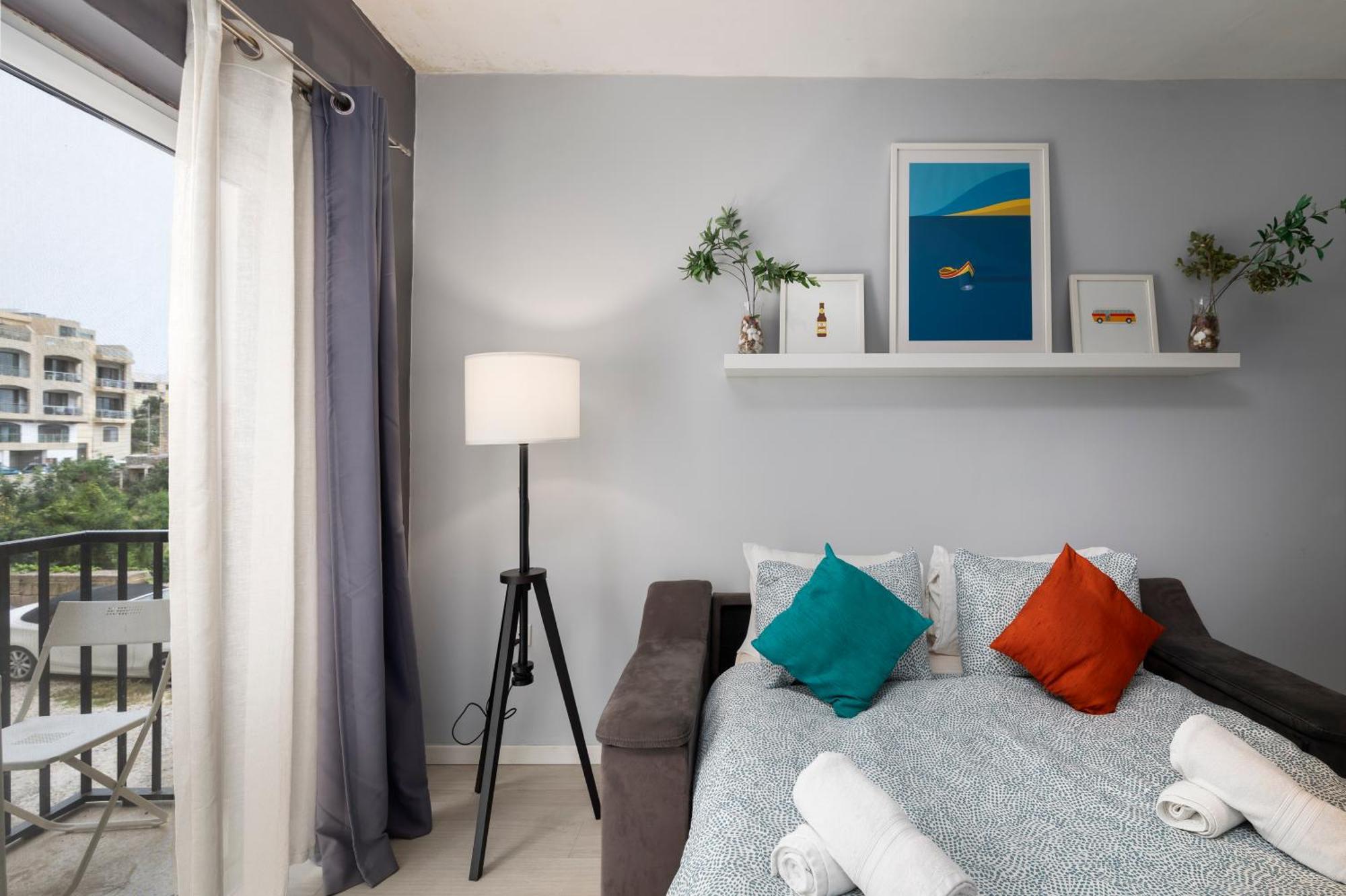 Modern 3 Bedroom & 3 Bathroom Apartment - Near Balluta Bay San Ġiljan Extérieur photo
